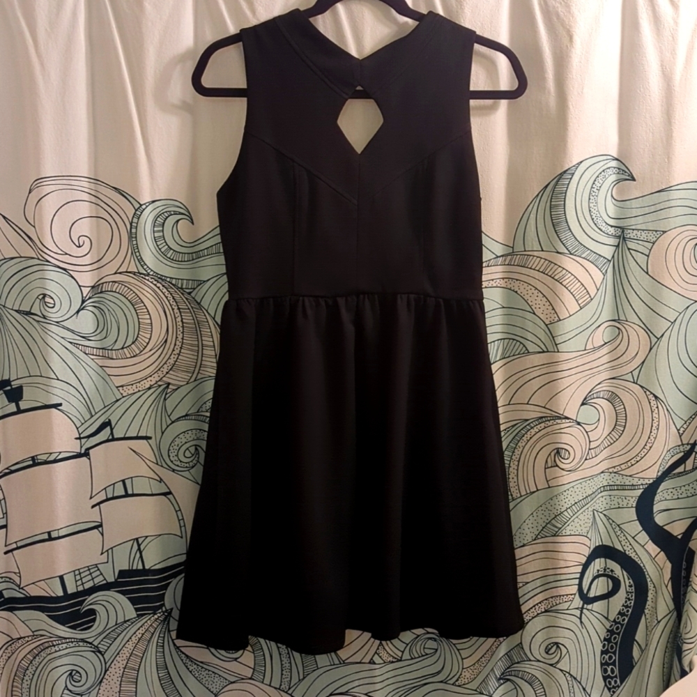 Pink Owl Black sleeveless diamond cut out dress